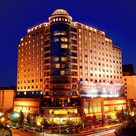 Dynasty International Hotel Kunming Exterior photo