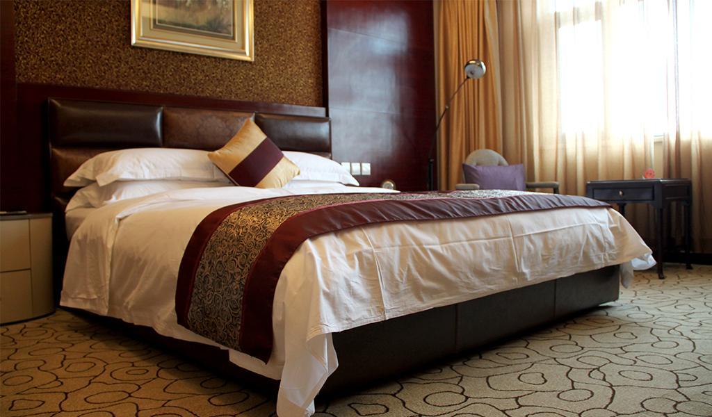 Dynasty International Hotel Kunming Room photo