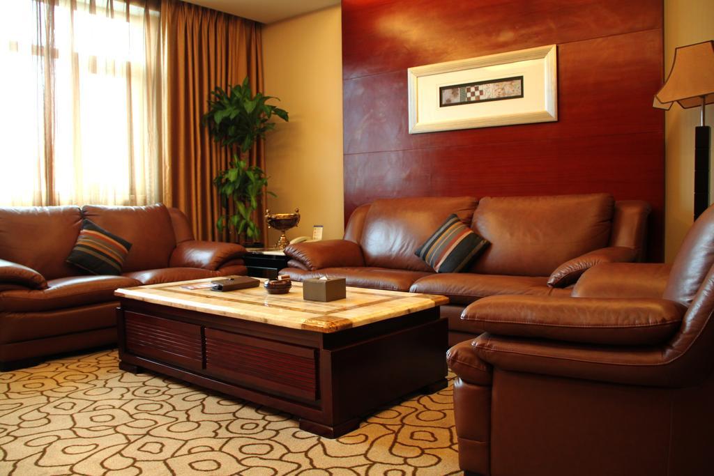 Dynasty International Hotel Kunming Room photo