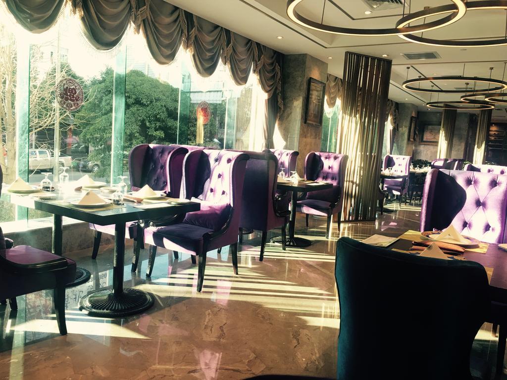 Dynasty International Hotel Kunming Exterior photo